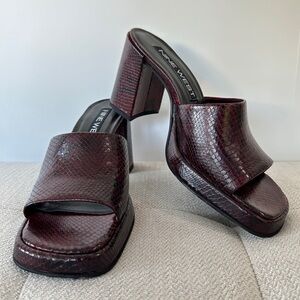 Nine Wesr Burgundy Snake Skin Prints Platform Sandals